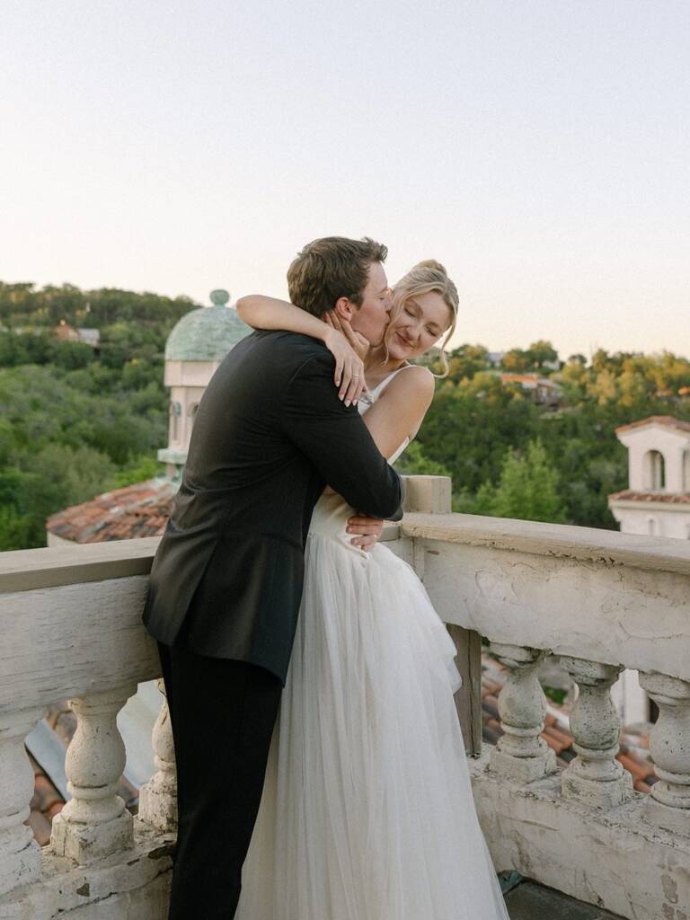 It was only fitting that the Prezzanos tied the knot at @thevillaantonia, aka a slice of Tuscany right in the